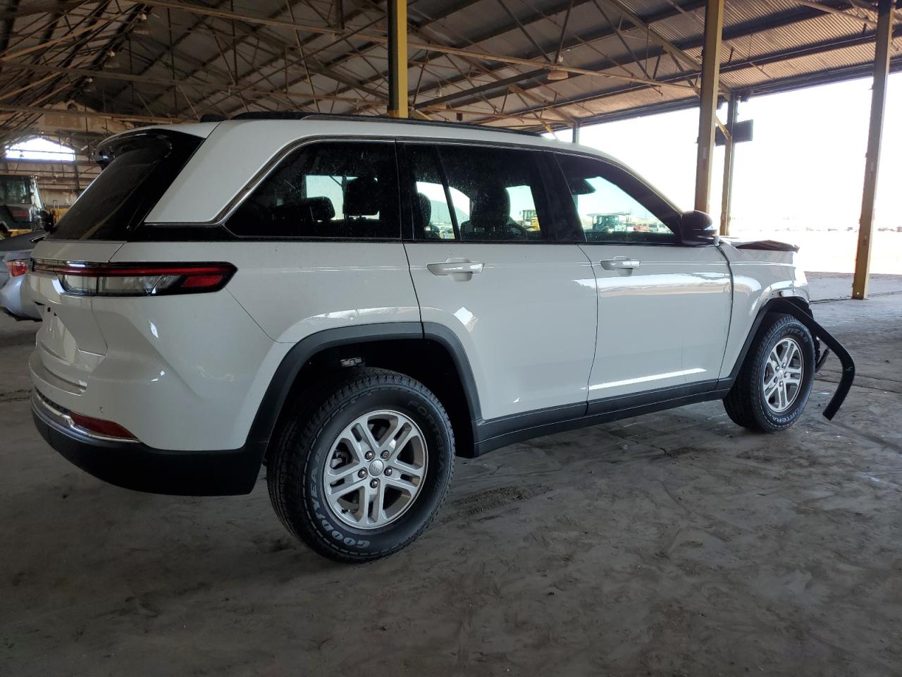 2023 JEEP GRAND CHEROKEE LAREDO VIN:1C4RJHAG0PC521985