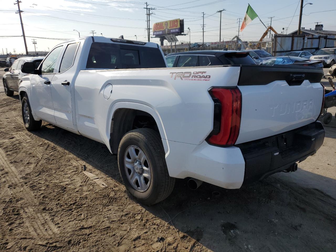 2022 TOYOTA TUNDRA DOUBLE CAB SR VIN:5TFKB5CD8NX001040