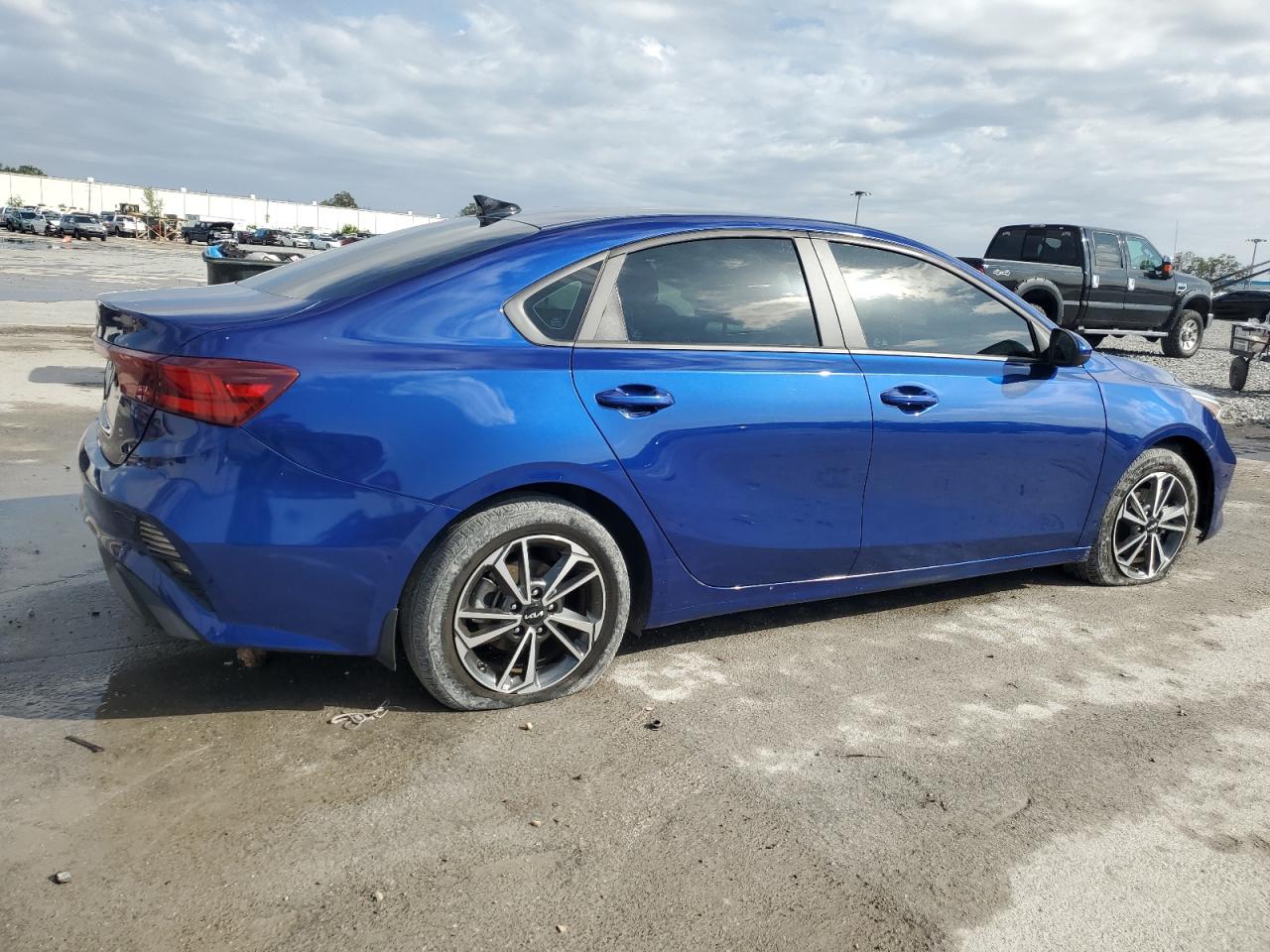 2022 KIA FORTE FE VIN:3KPF24AD4NE464503