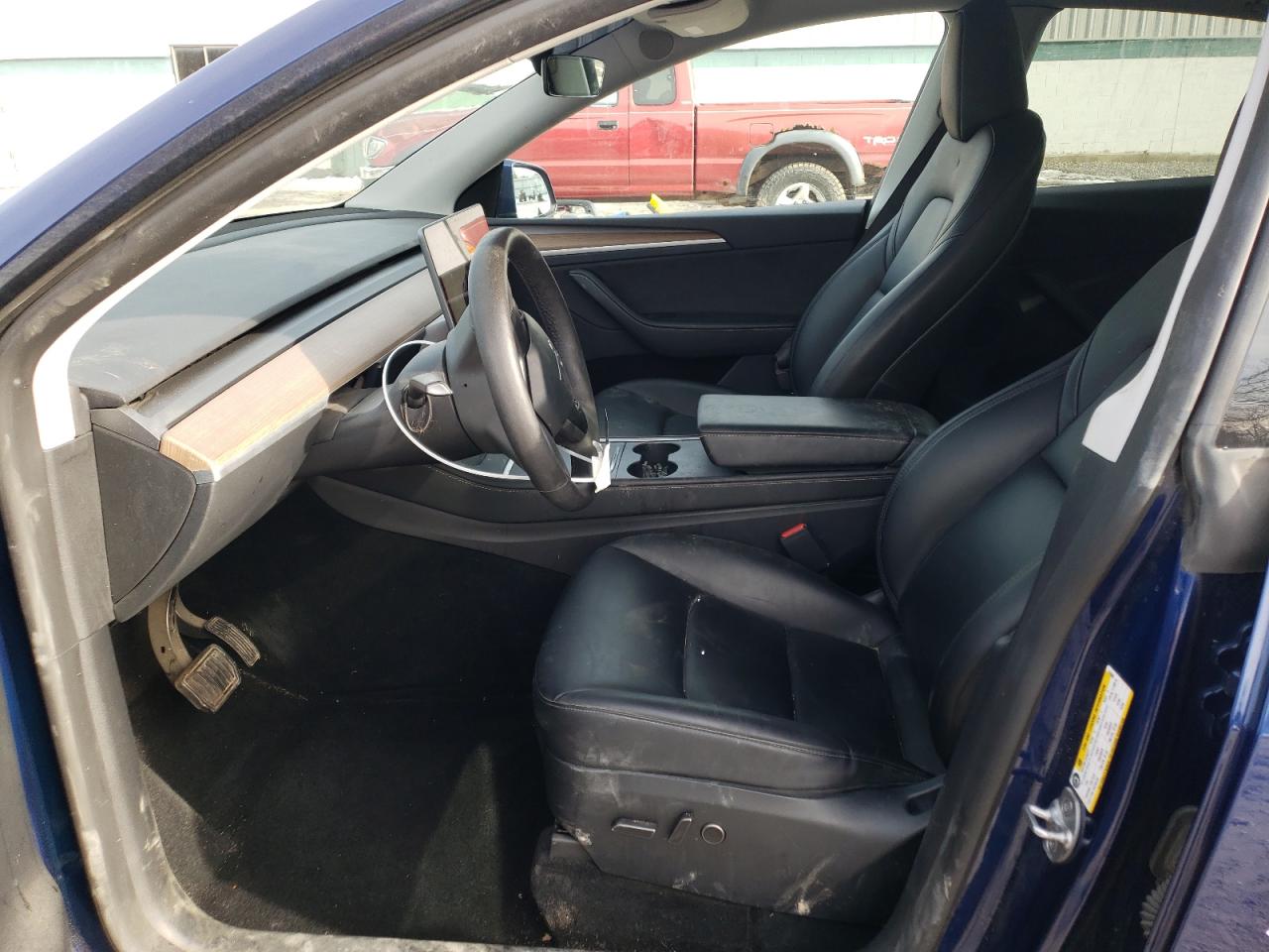2023 TESLA MODEL Y  VIN:7SAYGDEE8PA124300