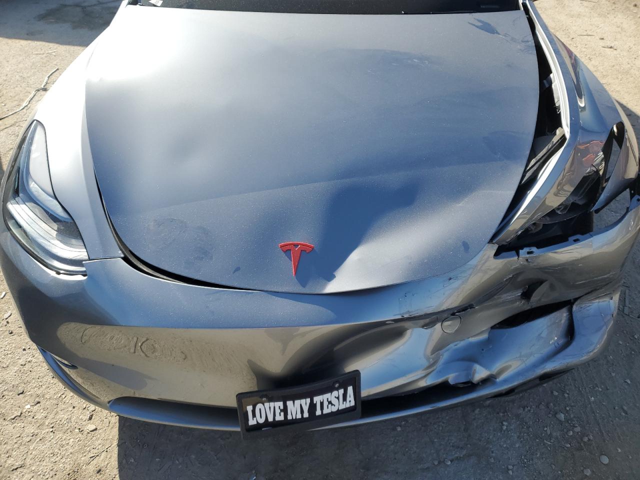 2024 TESLA MODEL Y  VIN:7SAYGDEE7RA300403