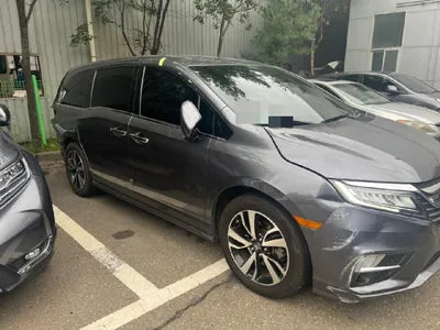 2017 Honda Odyssey VIN: