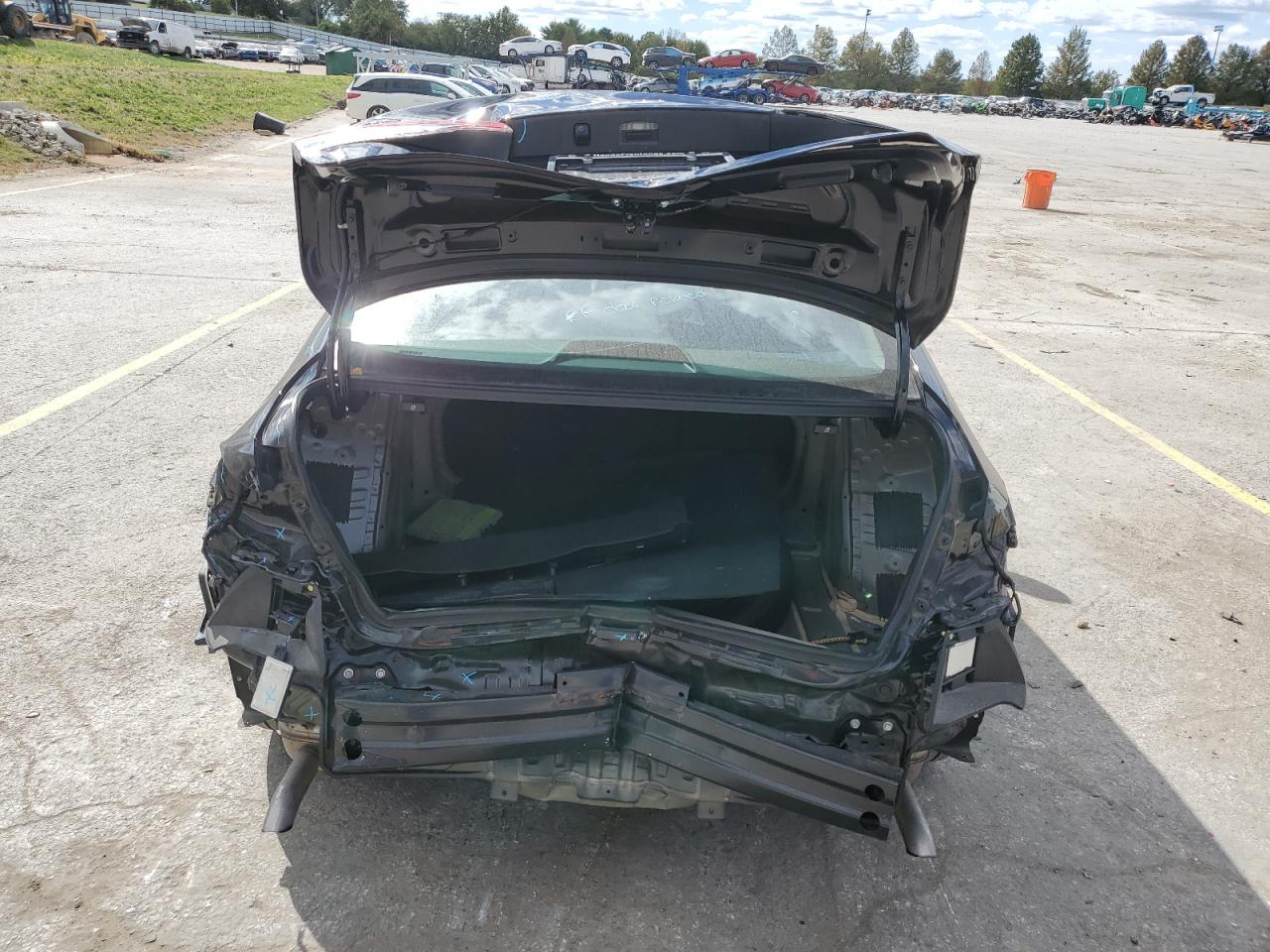 2022 HONDA CIVIC EX VIN:2HGFE1F76NH329439