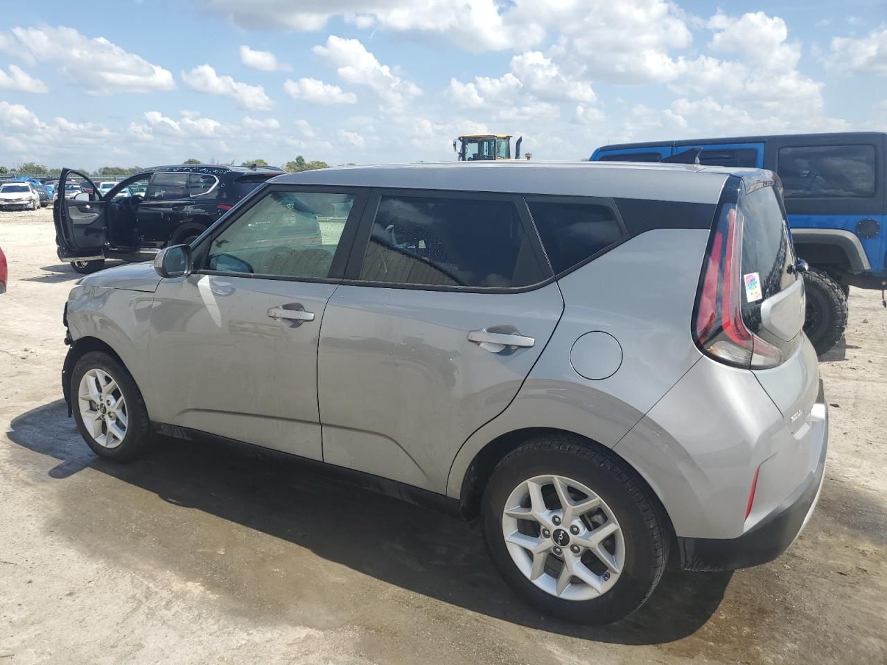 2023 KIA SOUL LX VIN:KNDJ23AU0P7847264