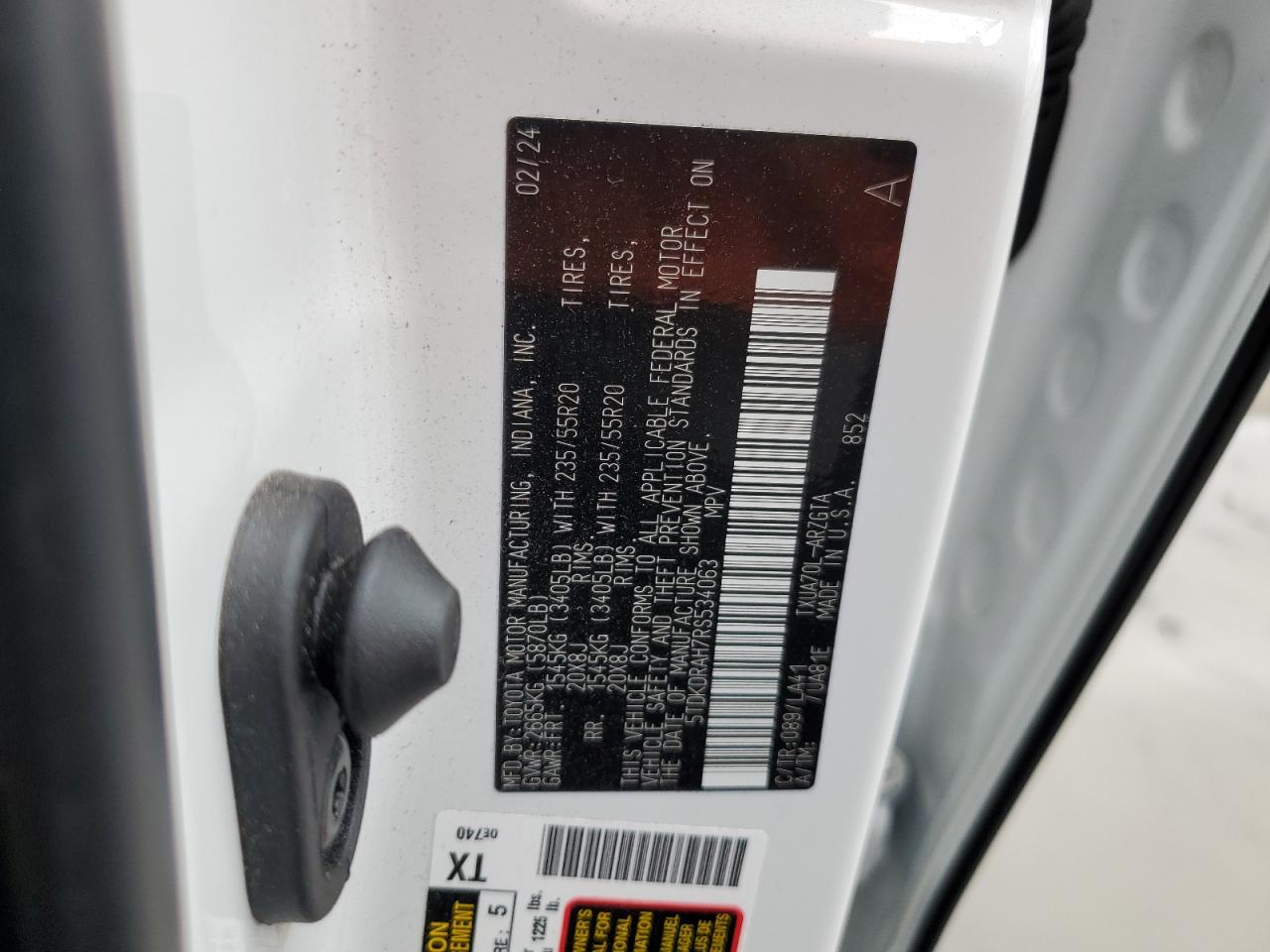 2024 TOYOTA HIGHLANDER LE VIN:5TDKDRAH7RS534063