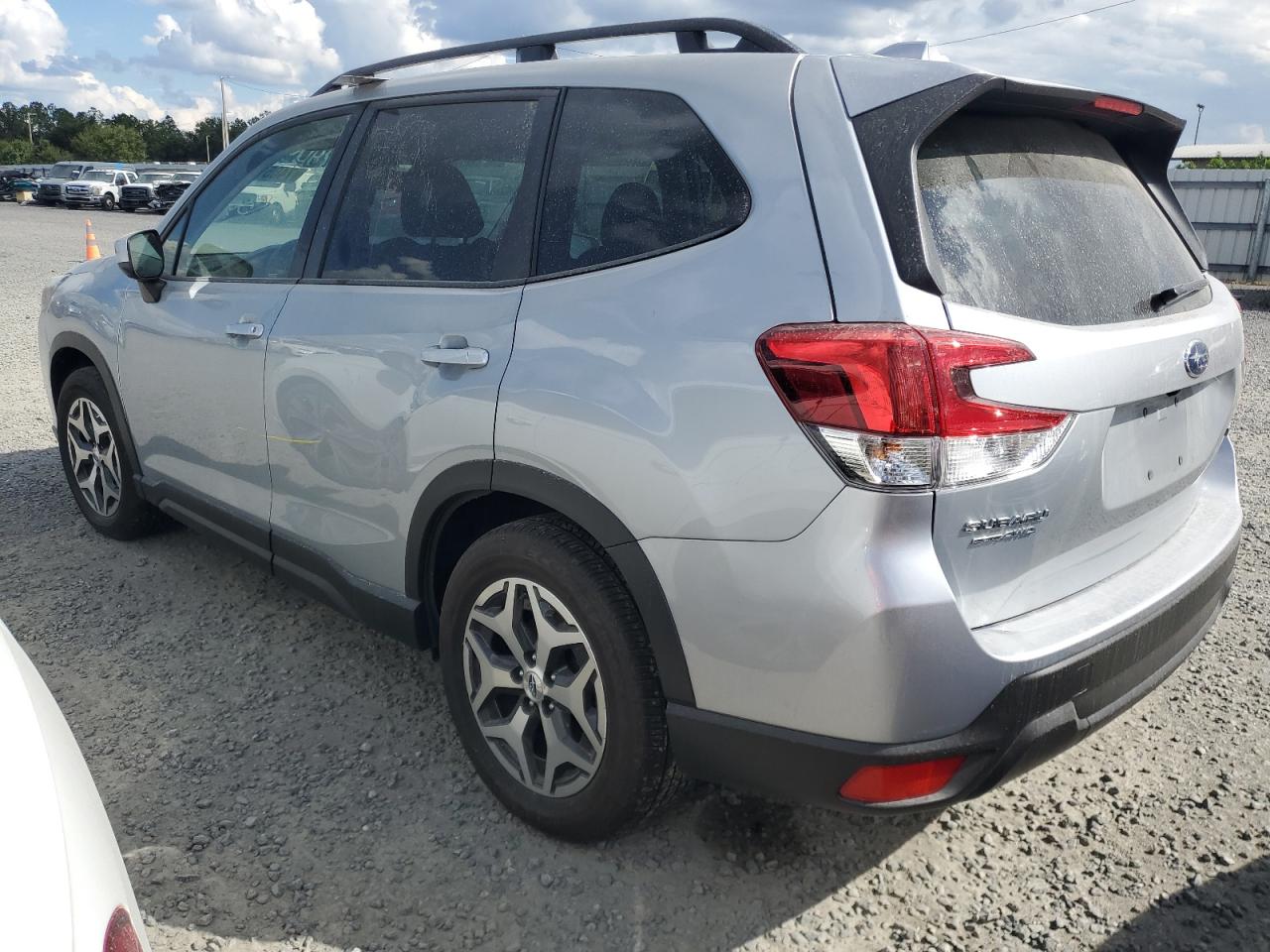 2023 SUBARU FORESTER PREMIUM VIN:JF2SKAEC2PH493401