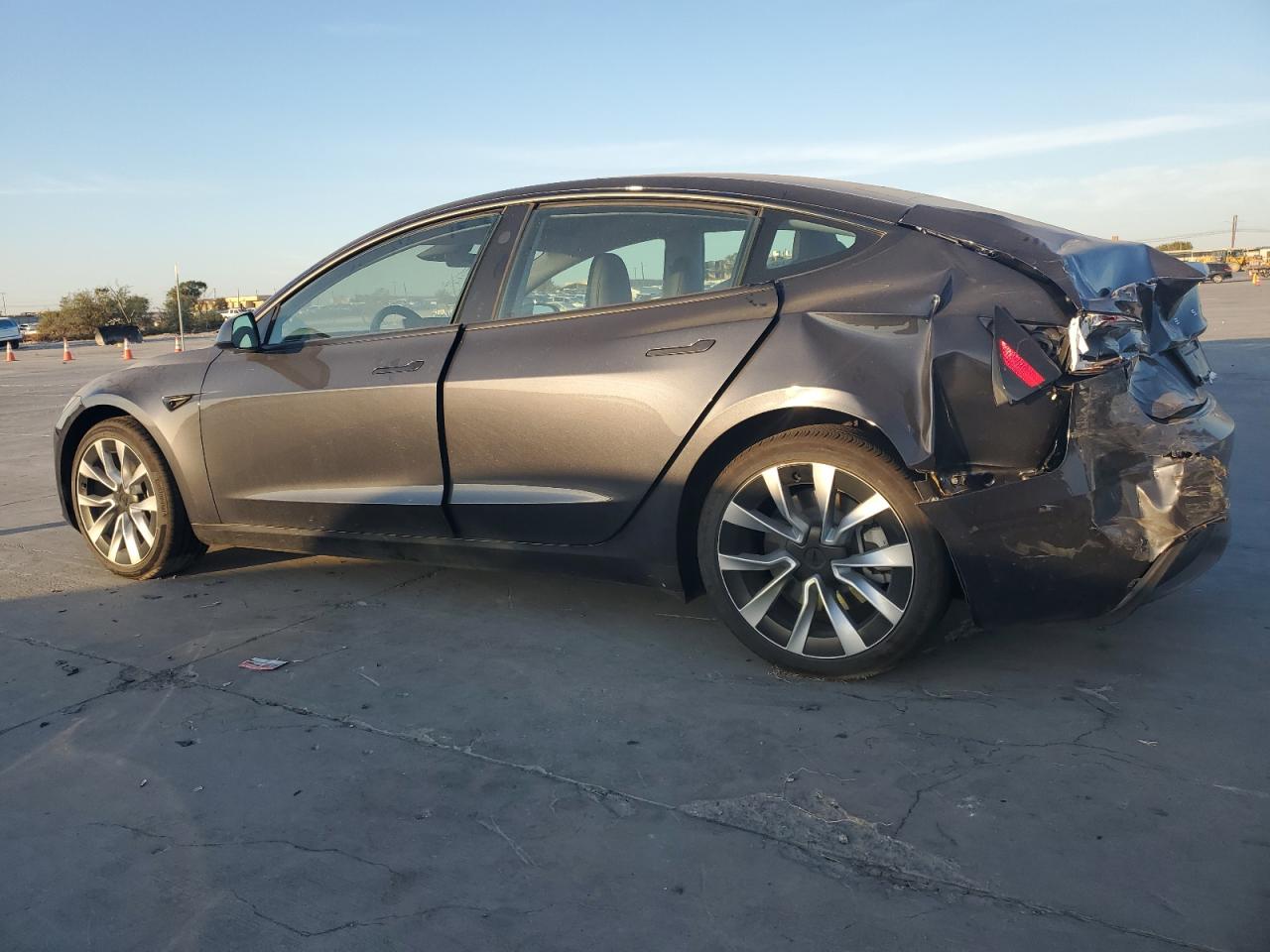 2024 TESLA MODEL 3  VIN:5YJ3E1EA1RF766582