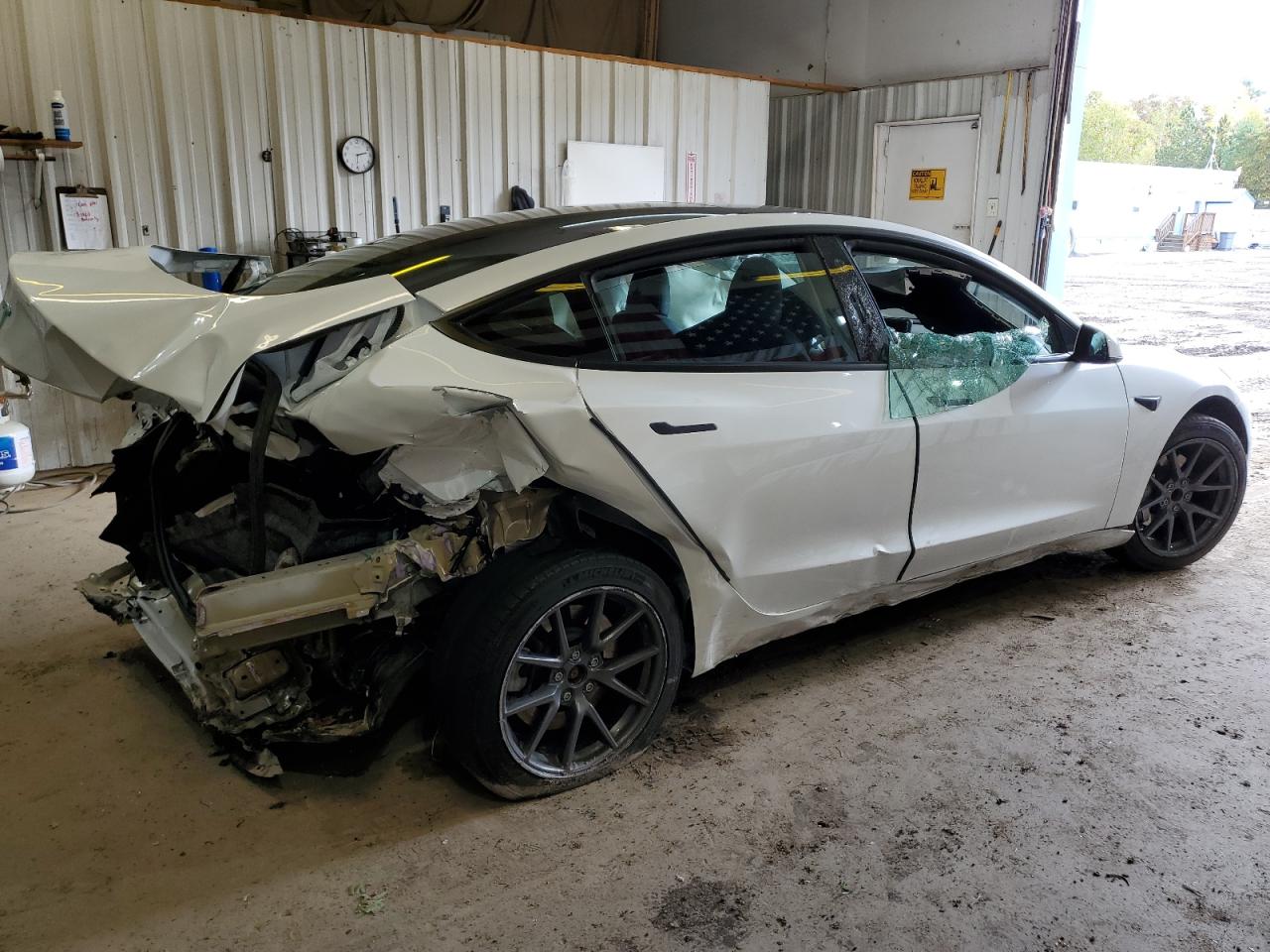 2023 TESLA MODEL 3  VIN:5YJ3E1EAXPF511426