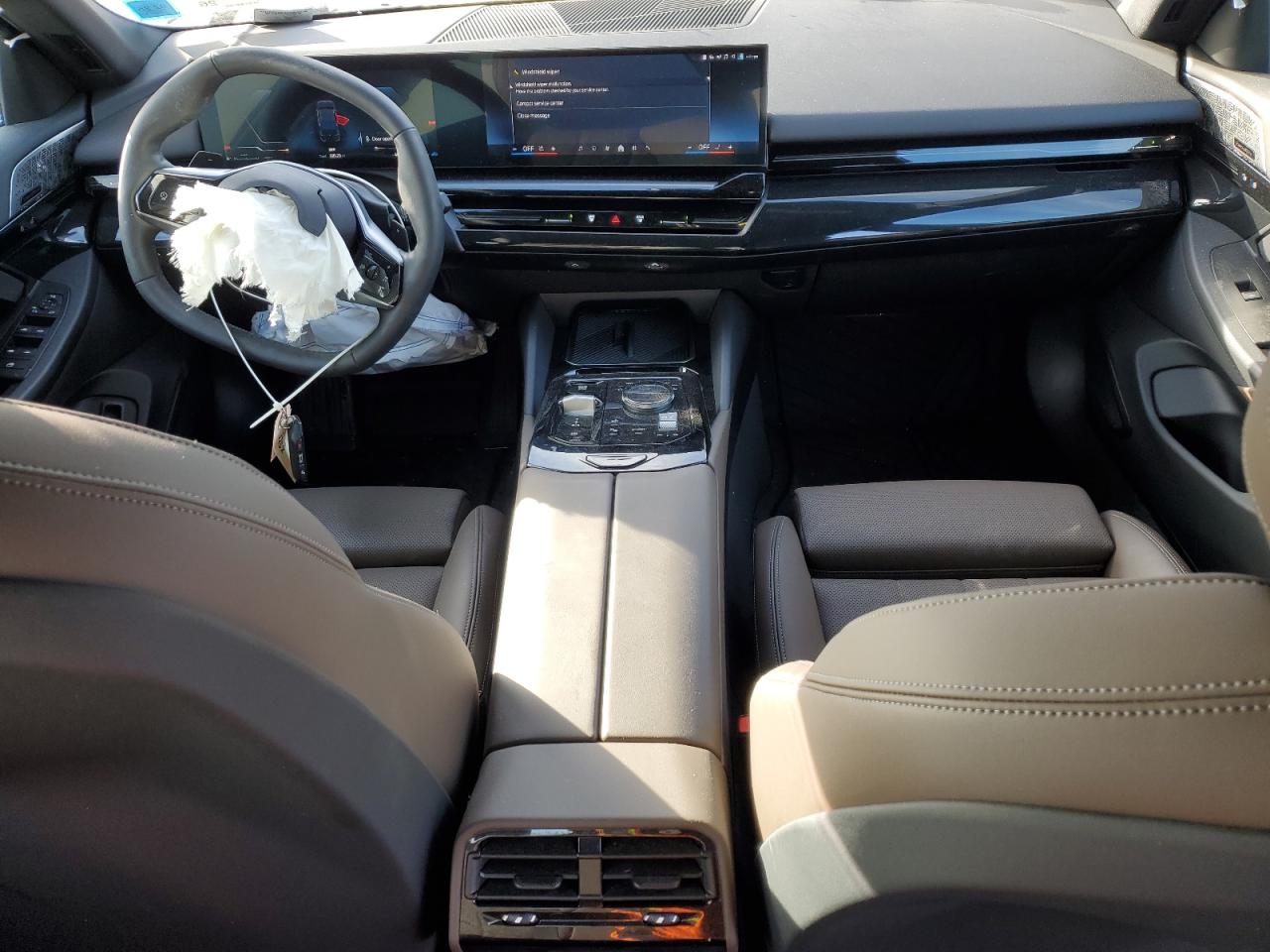 2024 BMW 530 XI VIN:1J8FT47W77D145745