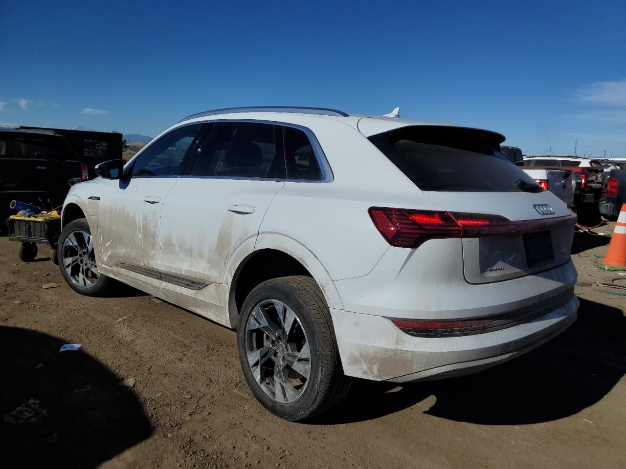 2022 AUDI E-TRON PREMIUM PLUS VIN:WA1LAAGE2NB033444