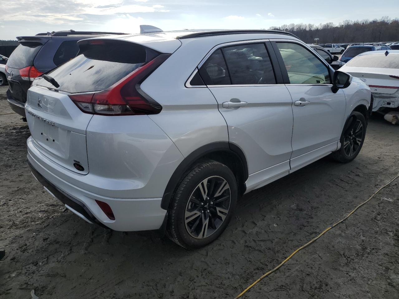 2023 MITSUBISHI ECLIPSE CROSS SE VIN:JA4ATWAAXPZ040012