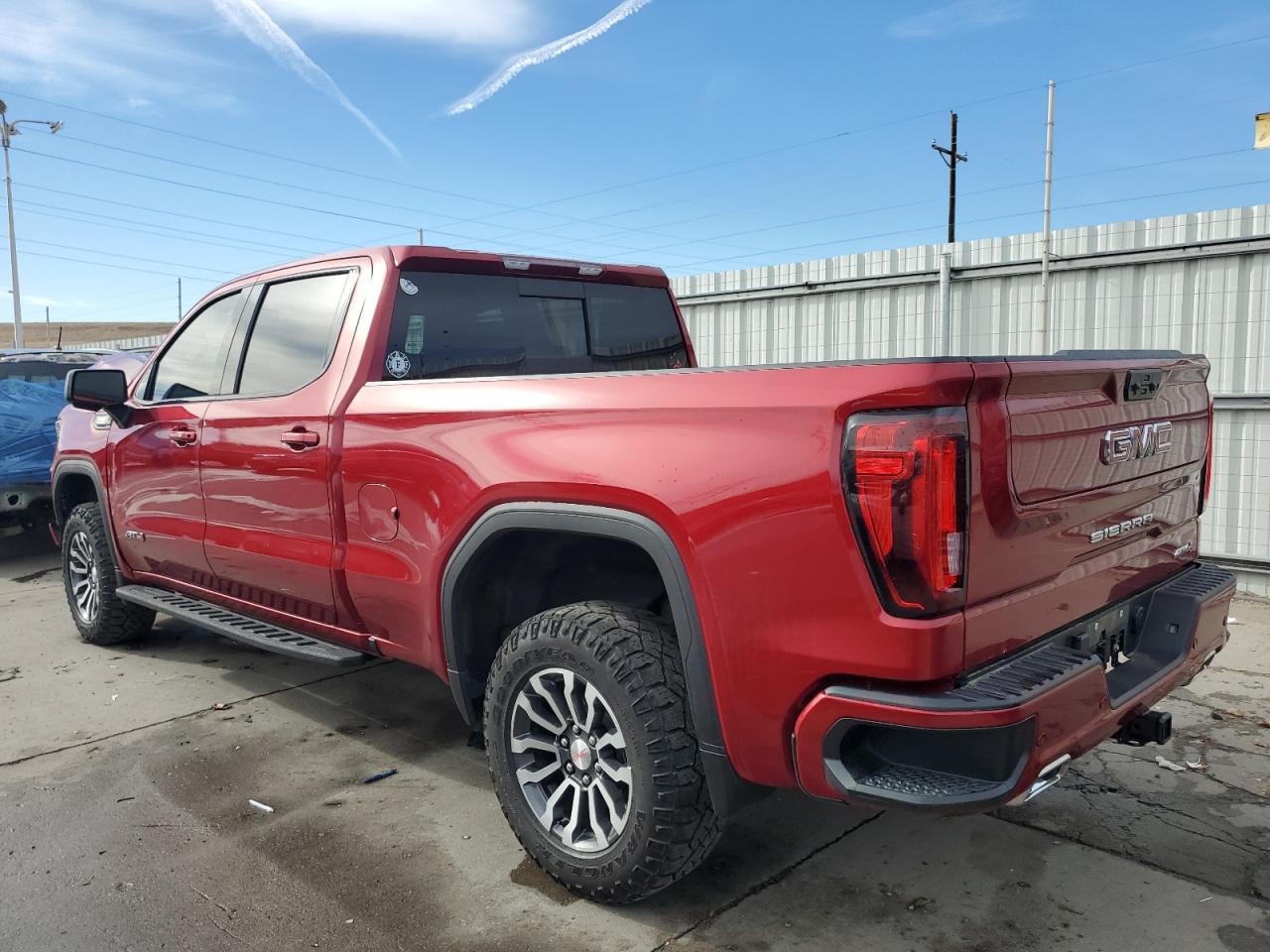 2022 GMC SIERRA K1500 AT4 VIN:3GTUUEET4NG613313