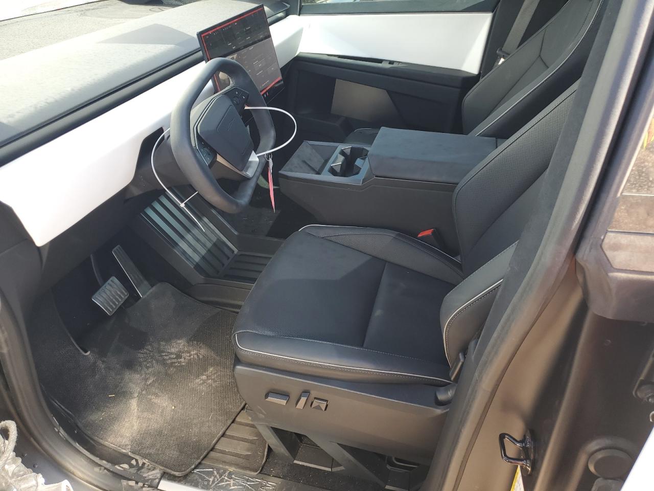 2024 TESLA CYBERTRUCK  VIN:7G2CEHED5RA014381