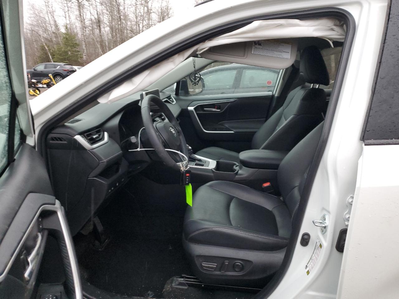 2024 TOYOTA RAV4 XLE VIN:2T3R1RFV0RW445343