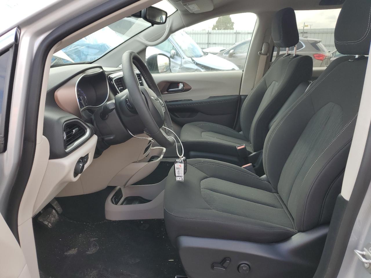 2024 CHRYSLER VOYAGER LX VIN:2C4RC1CG5RR139184