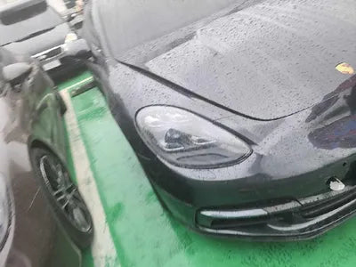 2018 Porsche Panamera VIN: