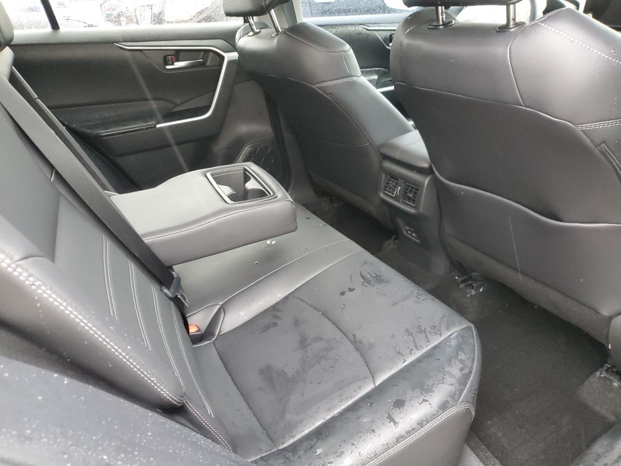 2024 TOYOTA RAV4 XLE PREMIUM VIN:2T3A1RFV5RC426947