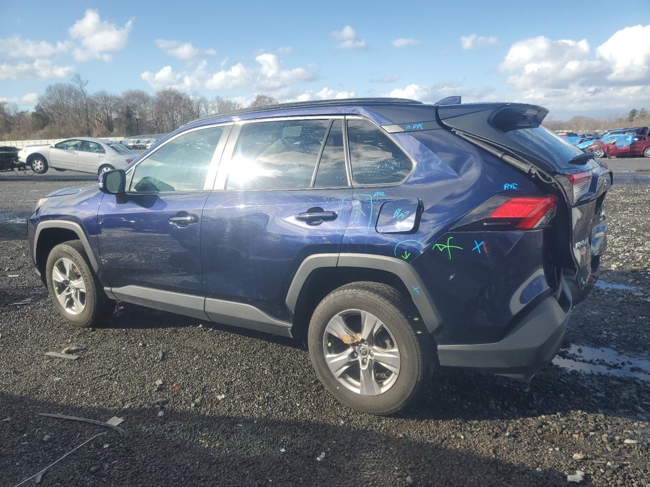 2022 TOYOTA RAV4 XLE VIN:2T3P1RFV1NW275768