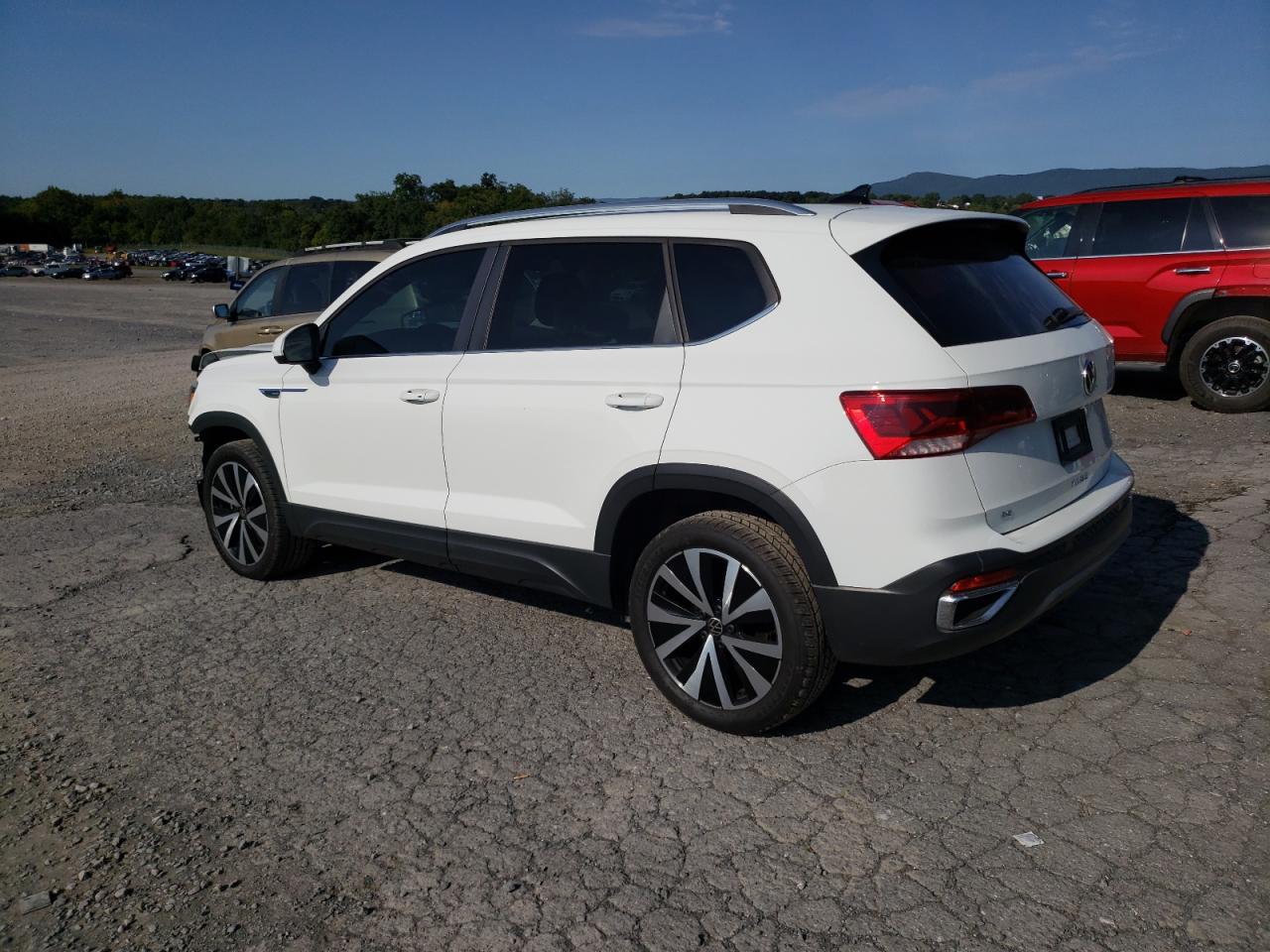 2022 VOLKSWAGEN TAOS SE VIN:3VVSX7B20NM022288