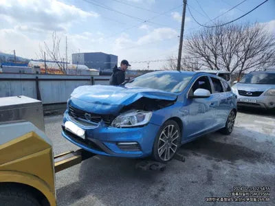 2016 Volvo V60 YV1FWA4BDG1303327 VIN:YV1FWA4BDG1303327