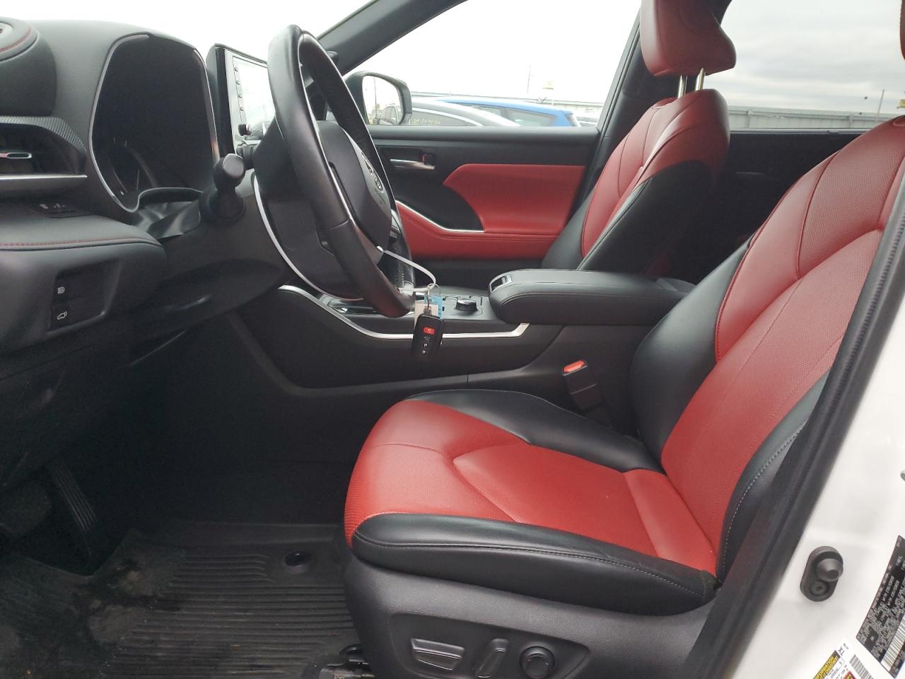 2022 TOYOTA HIGHLANDER XSE VIN:5TDJZRBH3NS211327