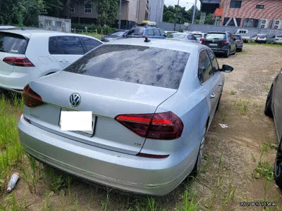 2018 Volkswagen Passat 1VWZZZA3ZJC040776 VIN:1VWZZZA3ZJC040776
