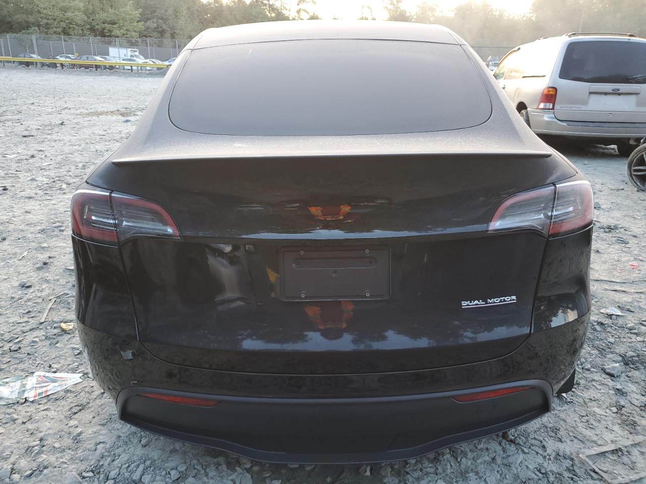 2023 TESLA MODEL Y  VIN:7SAYGDEF8PF893245