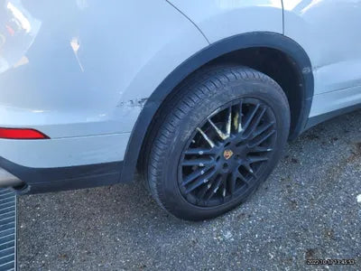 2015 Porsche Cayenne VIN: