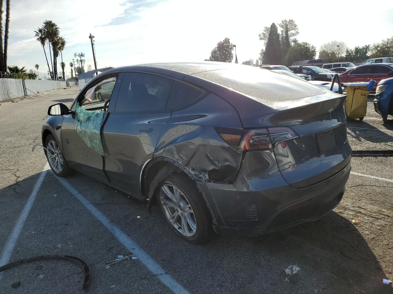 2022 TESLA MODEL Y  VIN:7SAYGDEE3NF463188
