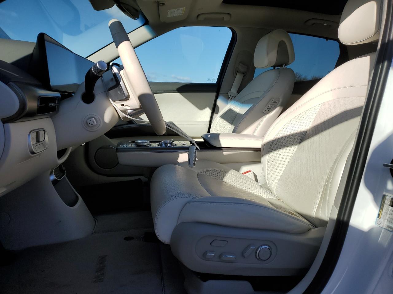 2023 GENESIS GV60 ADVANCED VIN:KMUKCDTC0PU011058