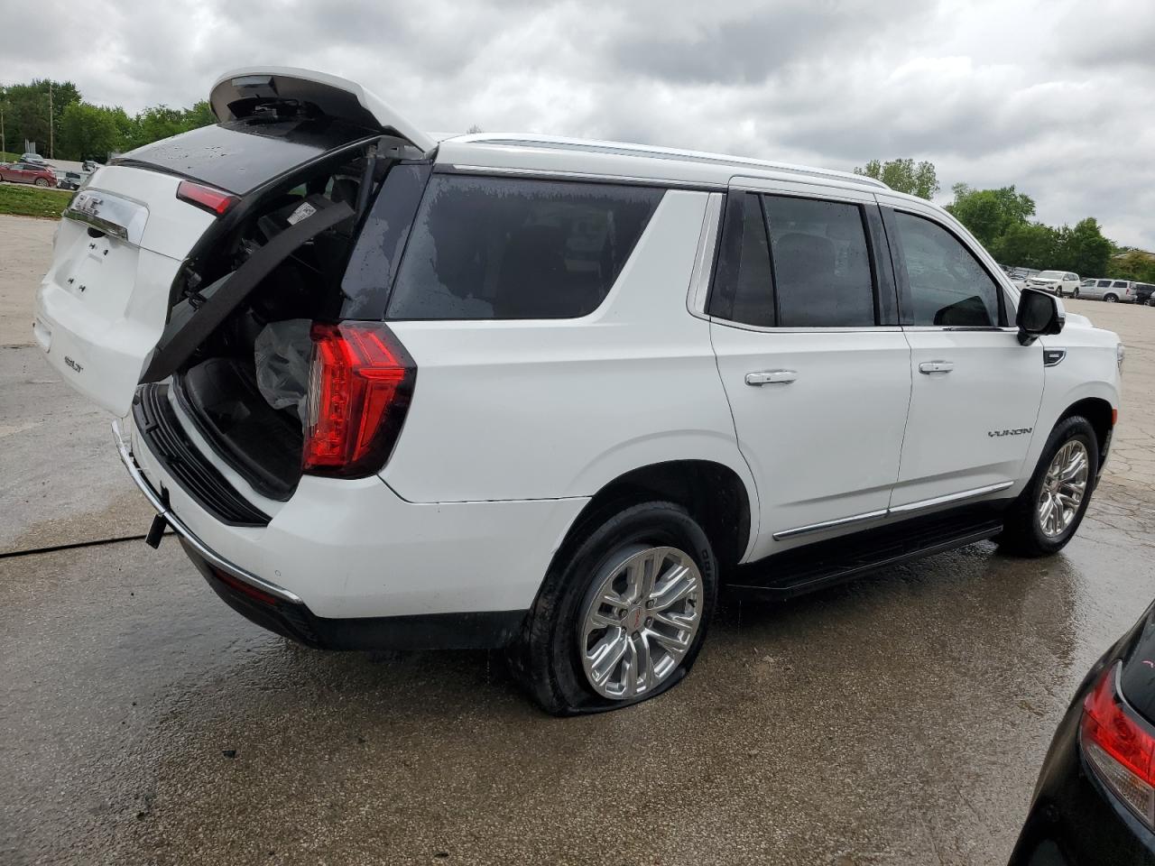 2022 GMC YUKON SLT VIN:1GKS2BKT4NR257806