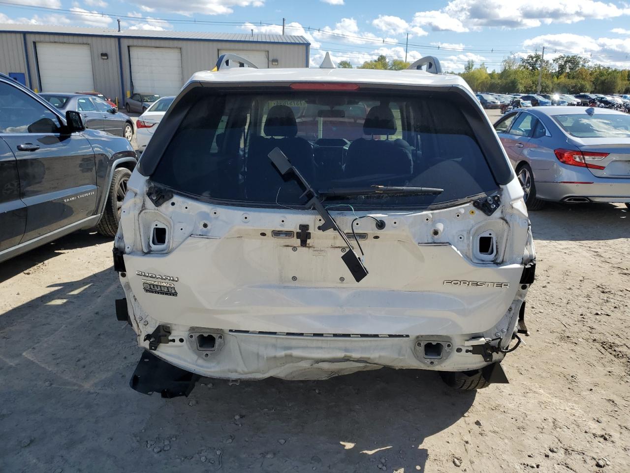 2022 SUBARU FORESTER PREMIUM VIN:JF2SKADC3NH440057