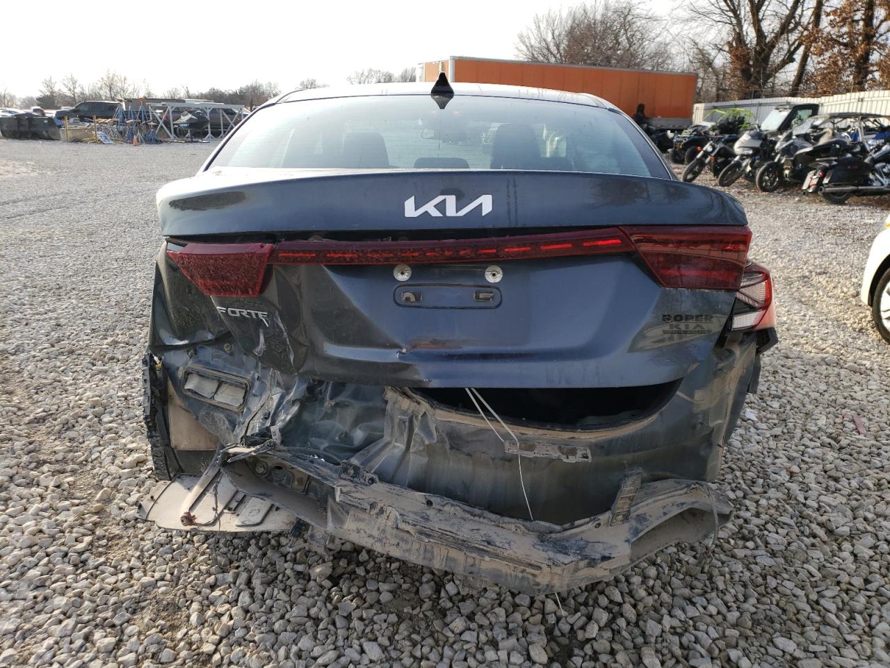 2022 KIA FORTE FE VIN:3KPF24AD2NE456111