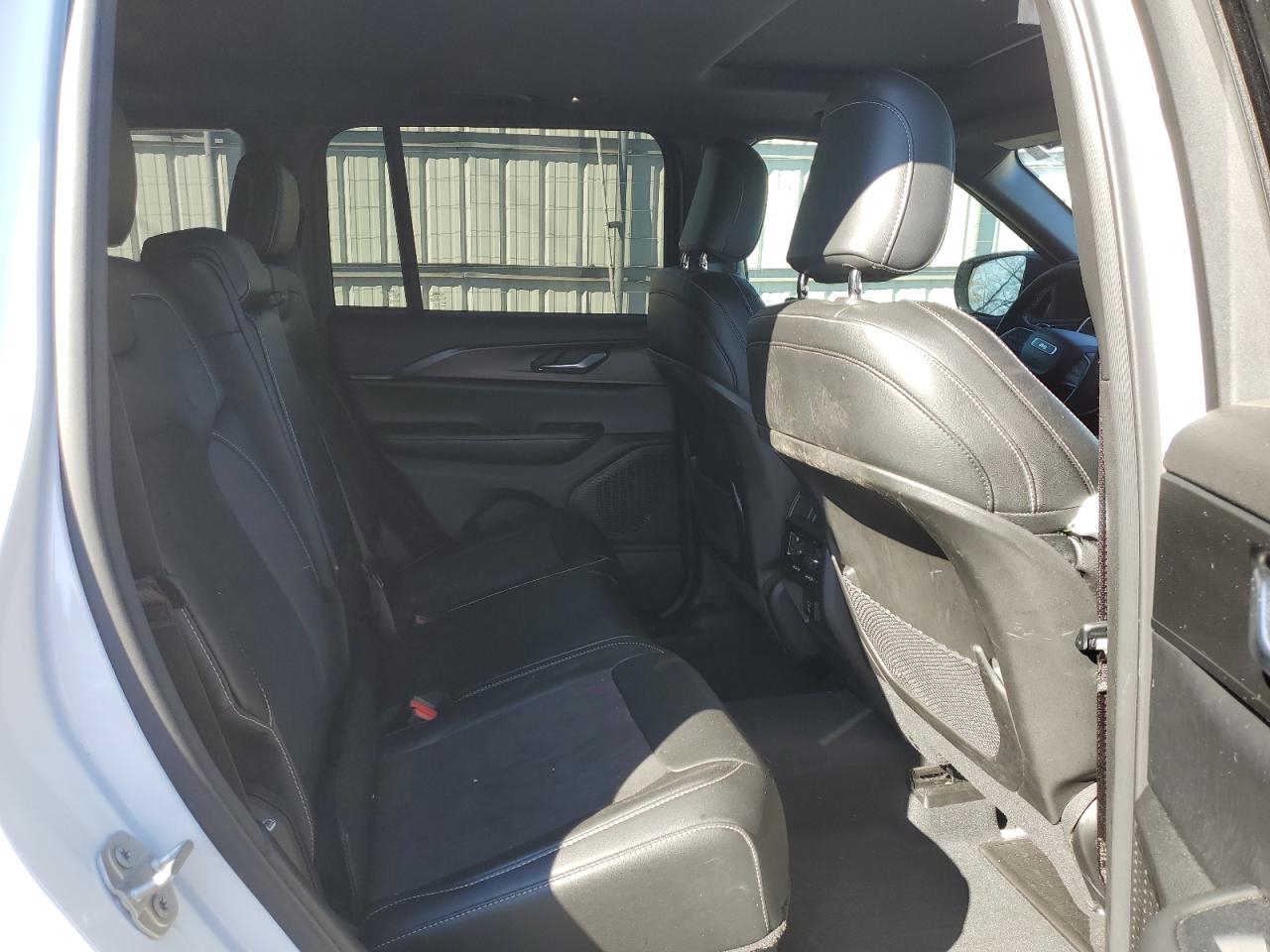 2024 JEEP GRAND CHEROKEE LAREDO VIN:1C4RJHAG4RC680236