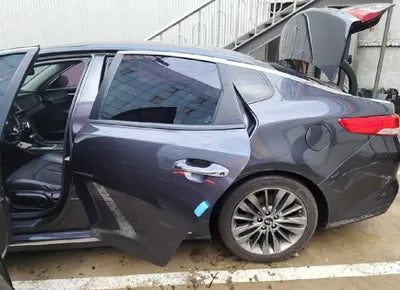 2016 Kia K5 KNAGS416BGA082404 VIN:KNAGS416BGA082404