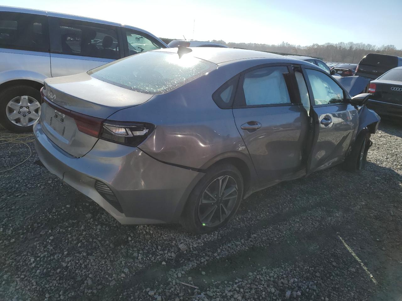 2023 KIA FORTE LX VIN:3KPF24AD3PE633641