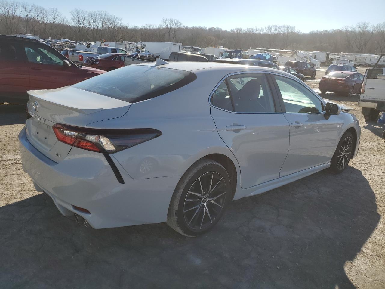 2024 TOYOTA CAMRY SE NIGHT SHADE VIN:4T1T11AK3RU232092
