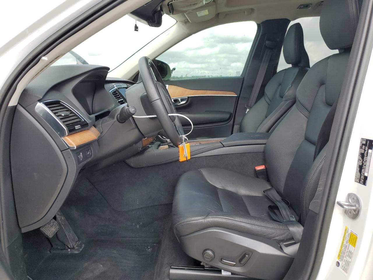 2022 VOLVO XC90 T5 MOMENTUM VIN:YV4102CK7N1857251
