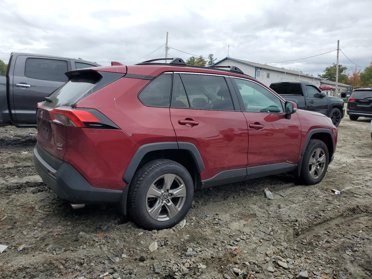 2022 TOYOTA RAV4 XLE VIN:2T3P1RFV2NW290585