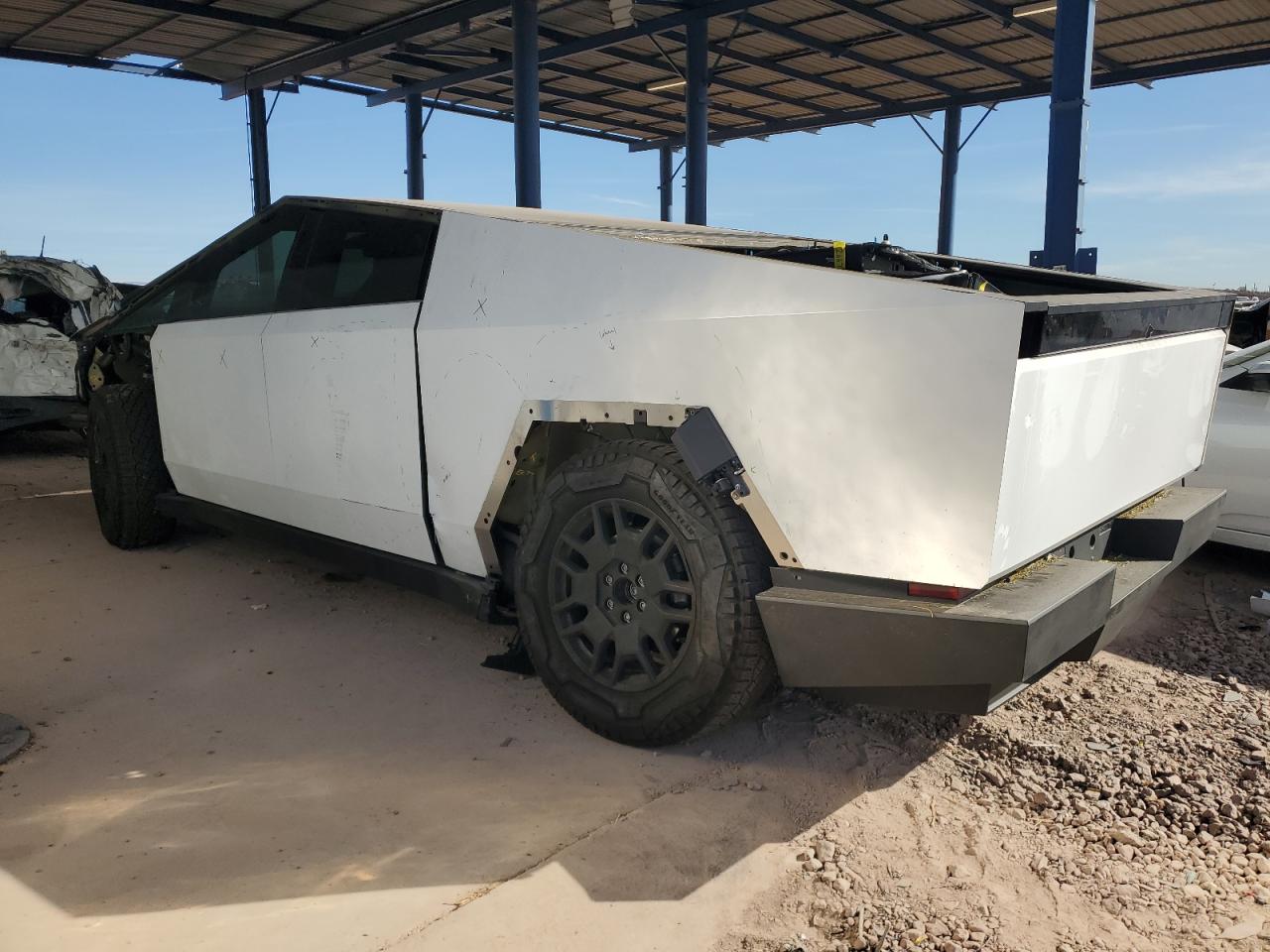 2024 TESLA CYBERTRUCK  VIN:7G2CEHED5RA014381