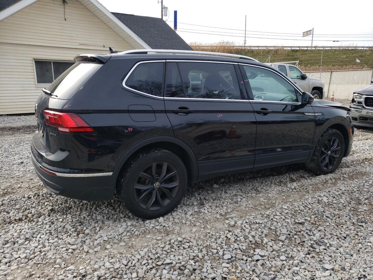 2022 VOLKSWAGEN TIGUAN SE VIN:3VV2B7AX8NM038265