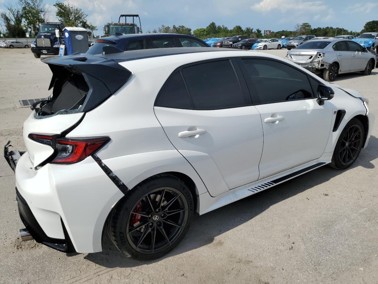 2024 TOYOTA GR COROLLA CORE VIN:JTNABAAE2RA011891