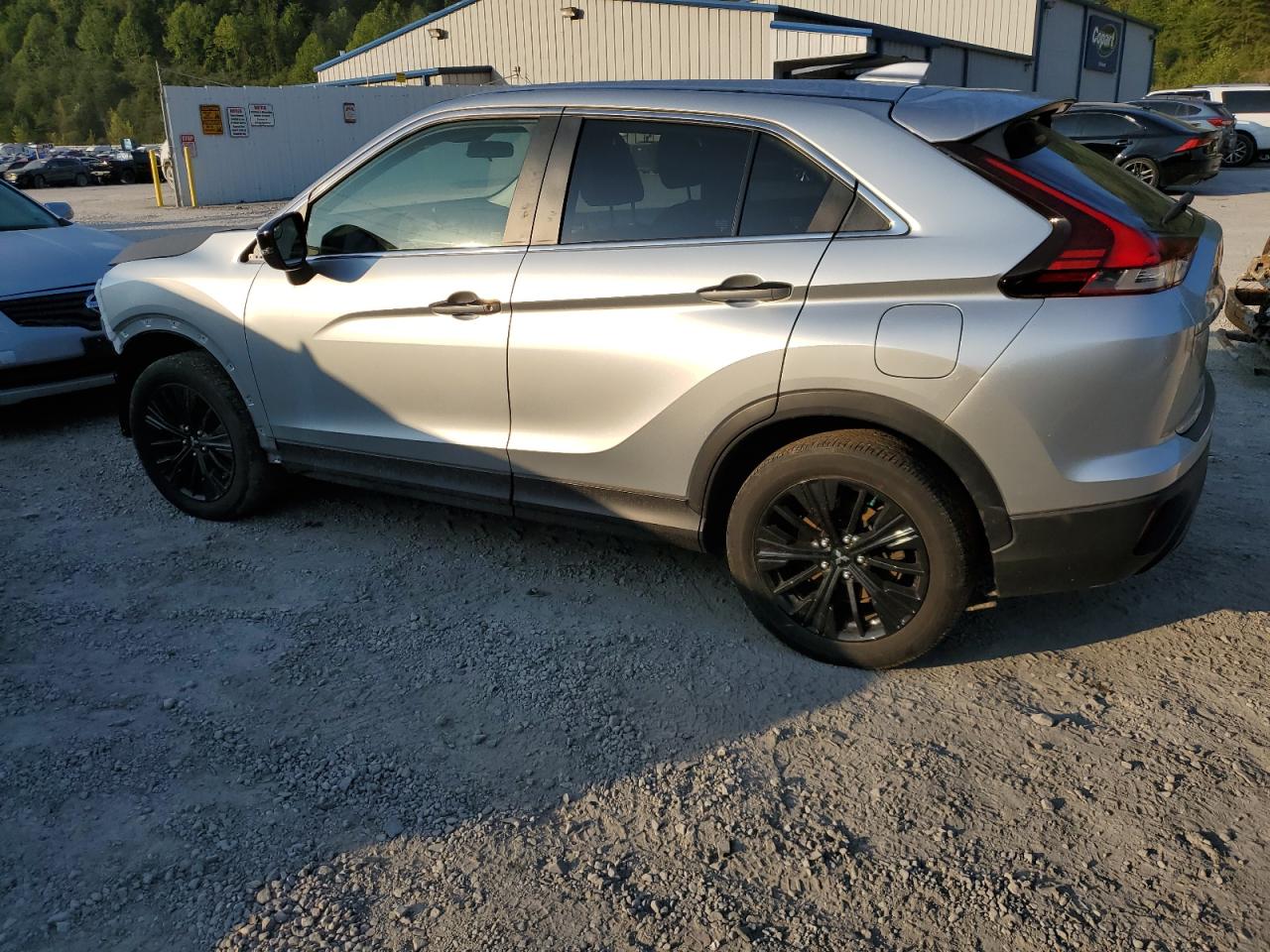 2022 MITSUBISHI ECLIPSE CROSS LE VIN:JA4ATVAA8NZ059388