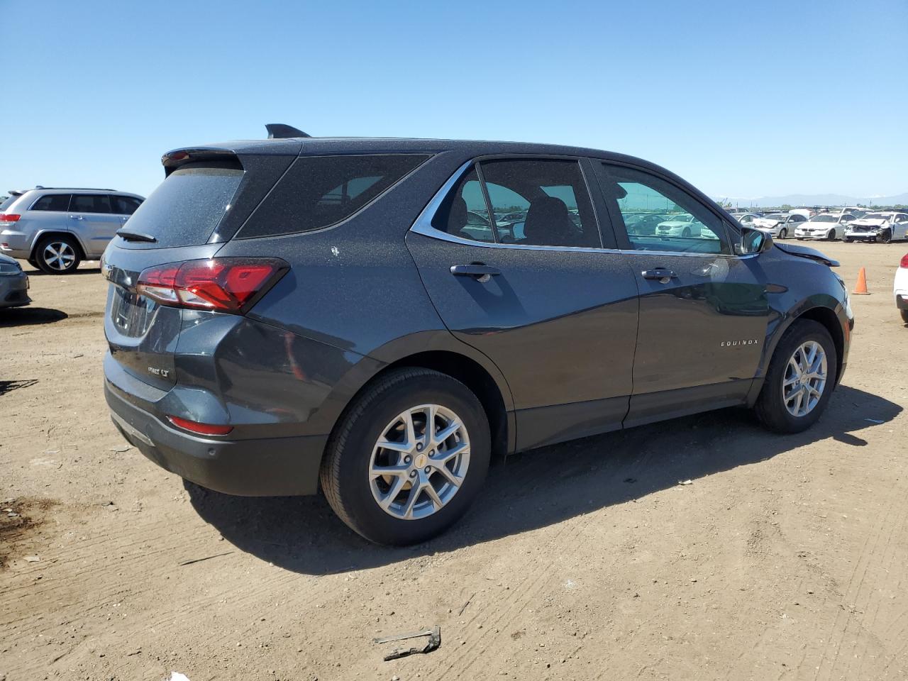 2022 CHEVROLET EQUINOX LT VIN:2GNAXTEV2N6117574