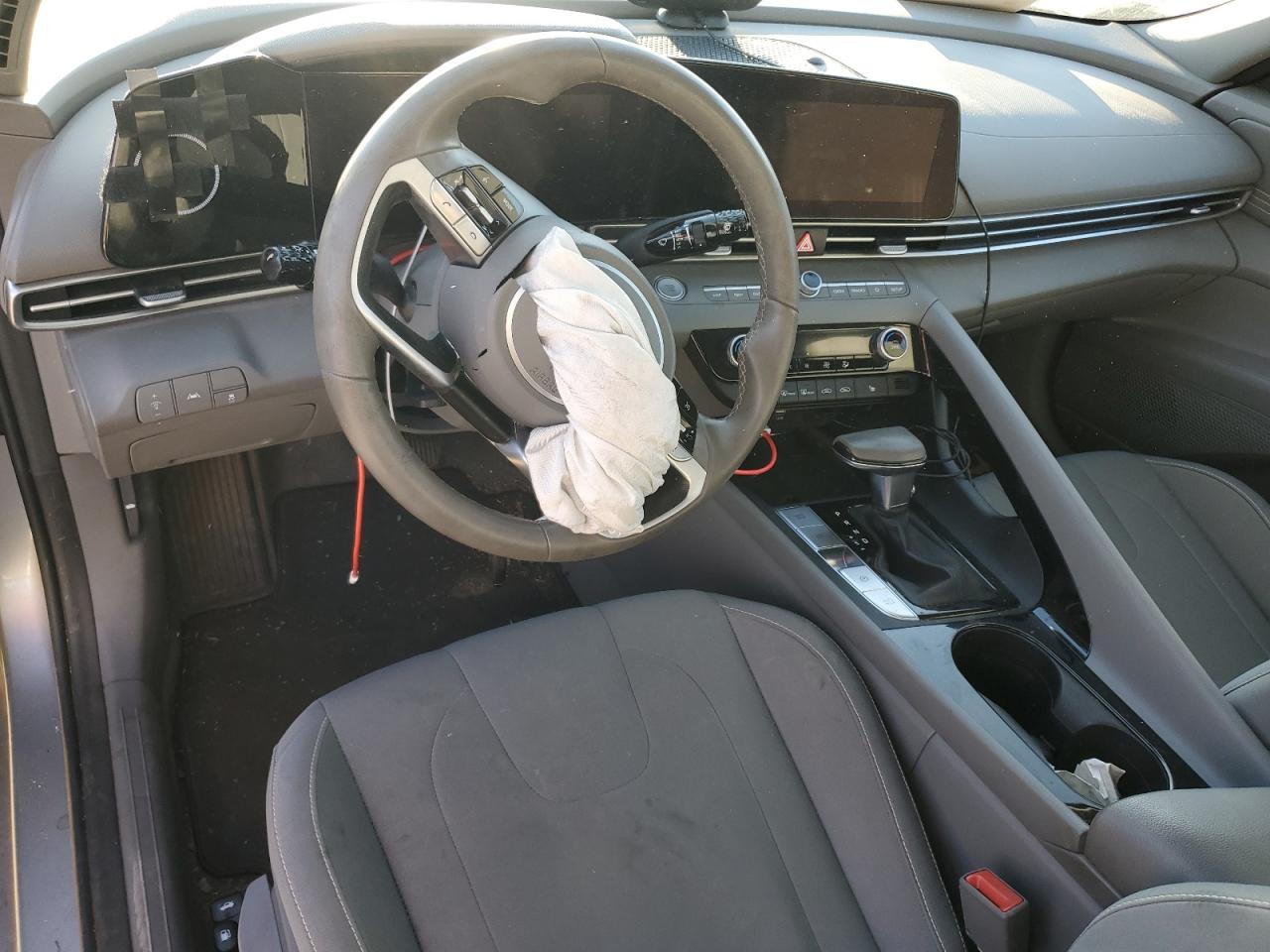 2023 HYUNDAI ELANTRA SEL VIN:5NPLS4AG1PH098222