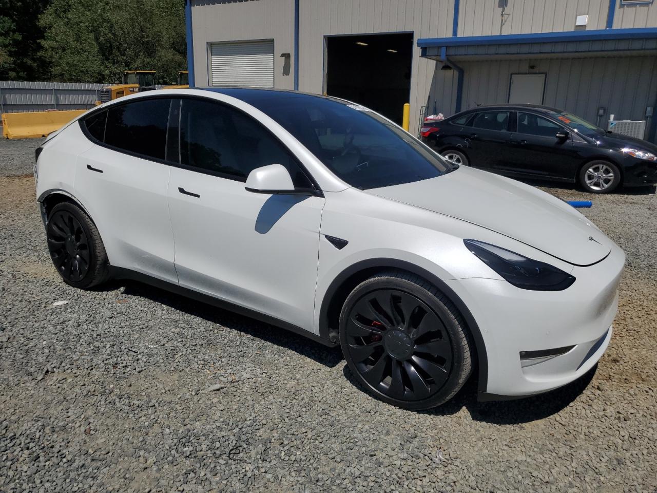 2022 TESLA MODEL Y  VIN:7SAYGDEF6NF457426