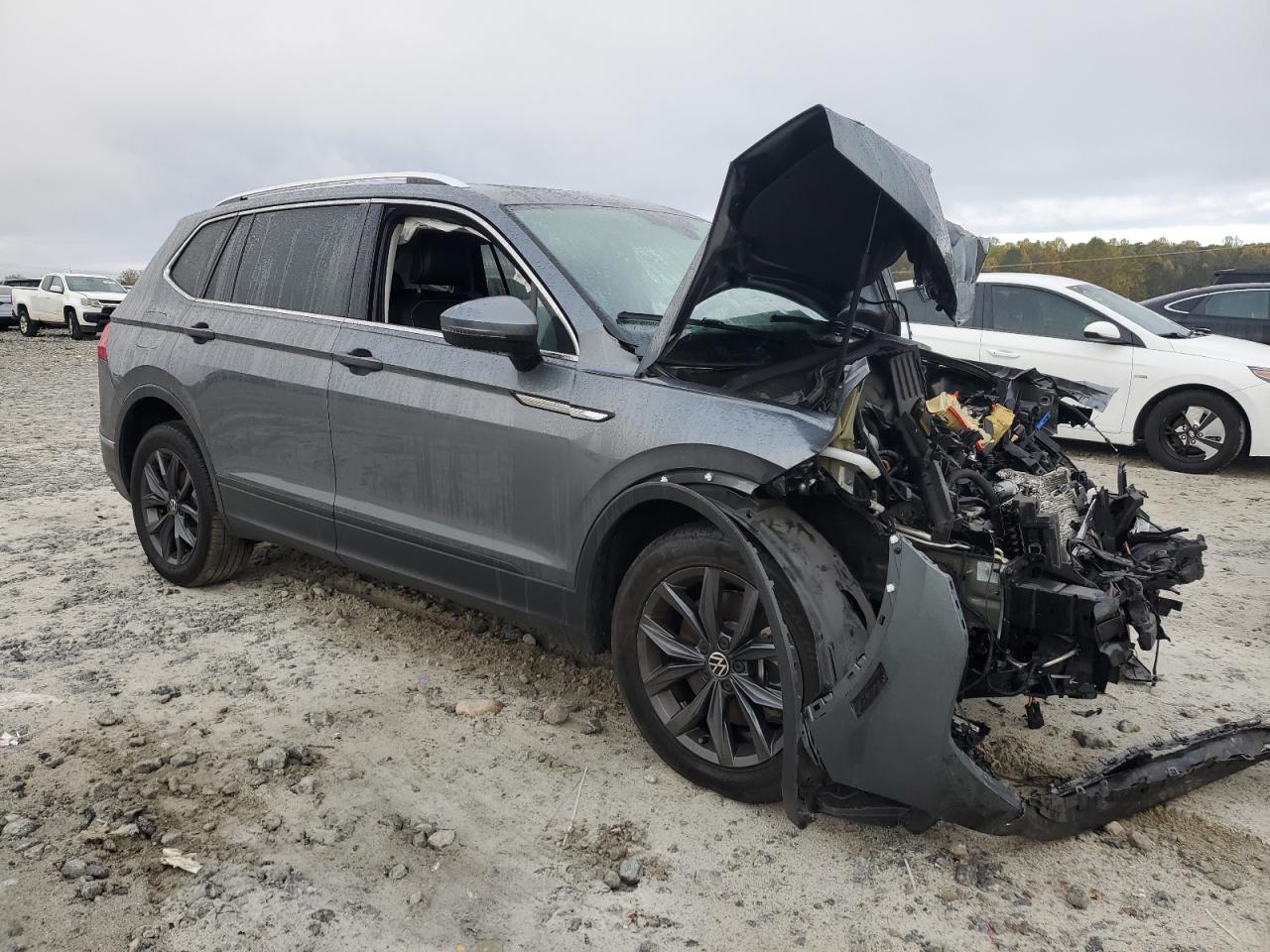 2022 VOLKSWAGEN TIGUAN SE VIN:3VV3B7AX2NM053638