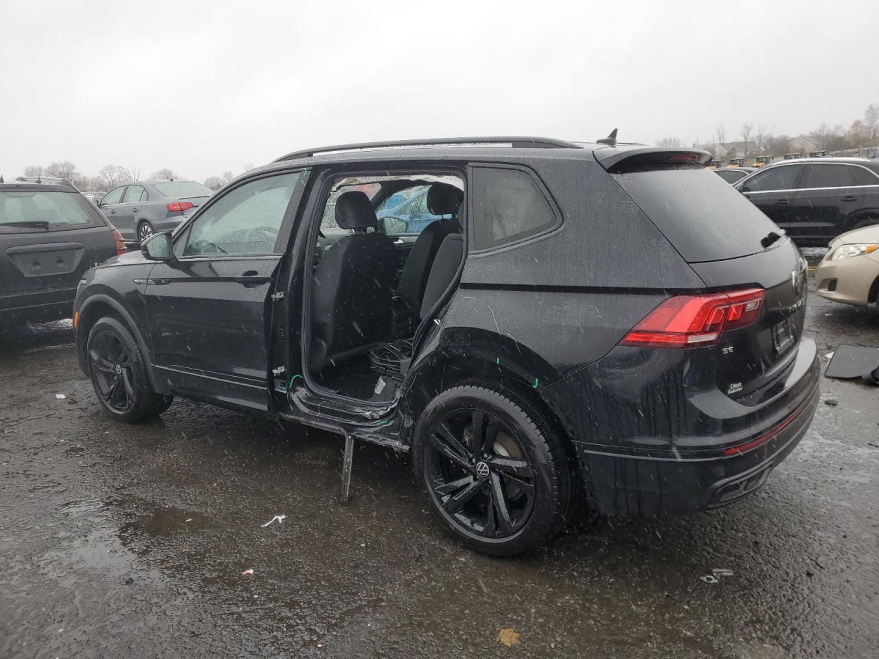 2023 VOLKSWAGEN TIGUAN SE R-LINE BLACK VIN:3VVCB7AX7PM094429