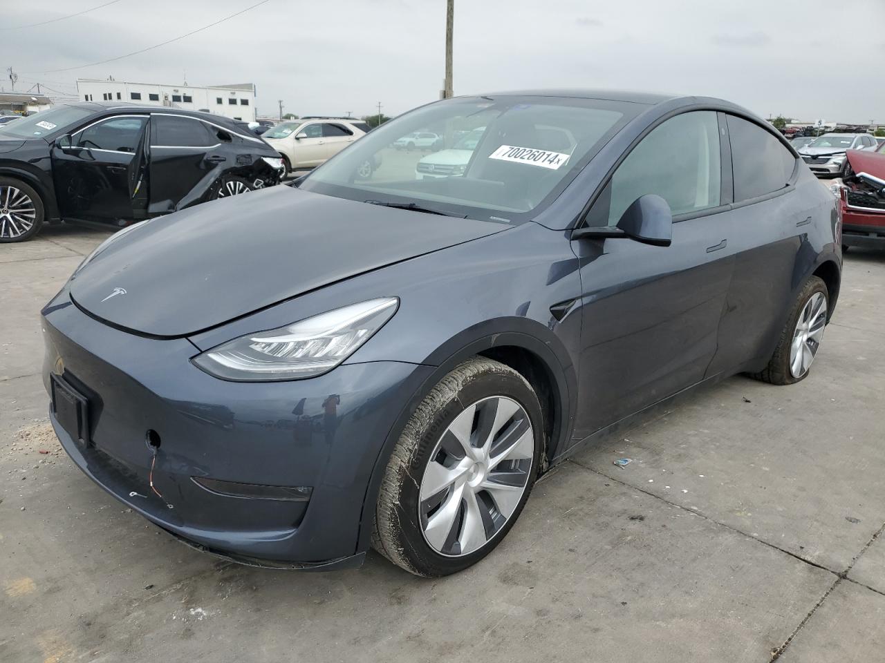 2023 TESLA MODEL Y  VIN:7SAYGDEE5PA129647