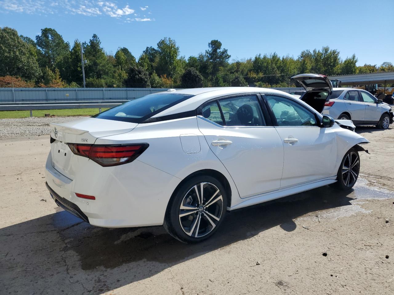 2022 NISSAN SENTRA SR VIN:3N1AB8DV3NY305172